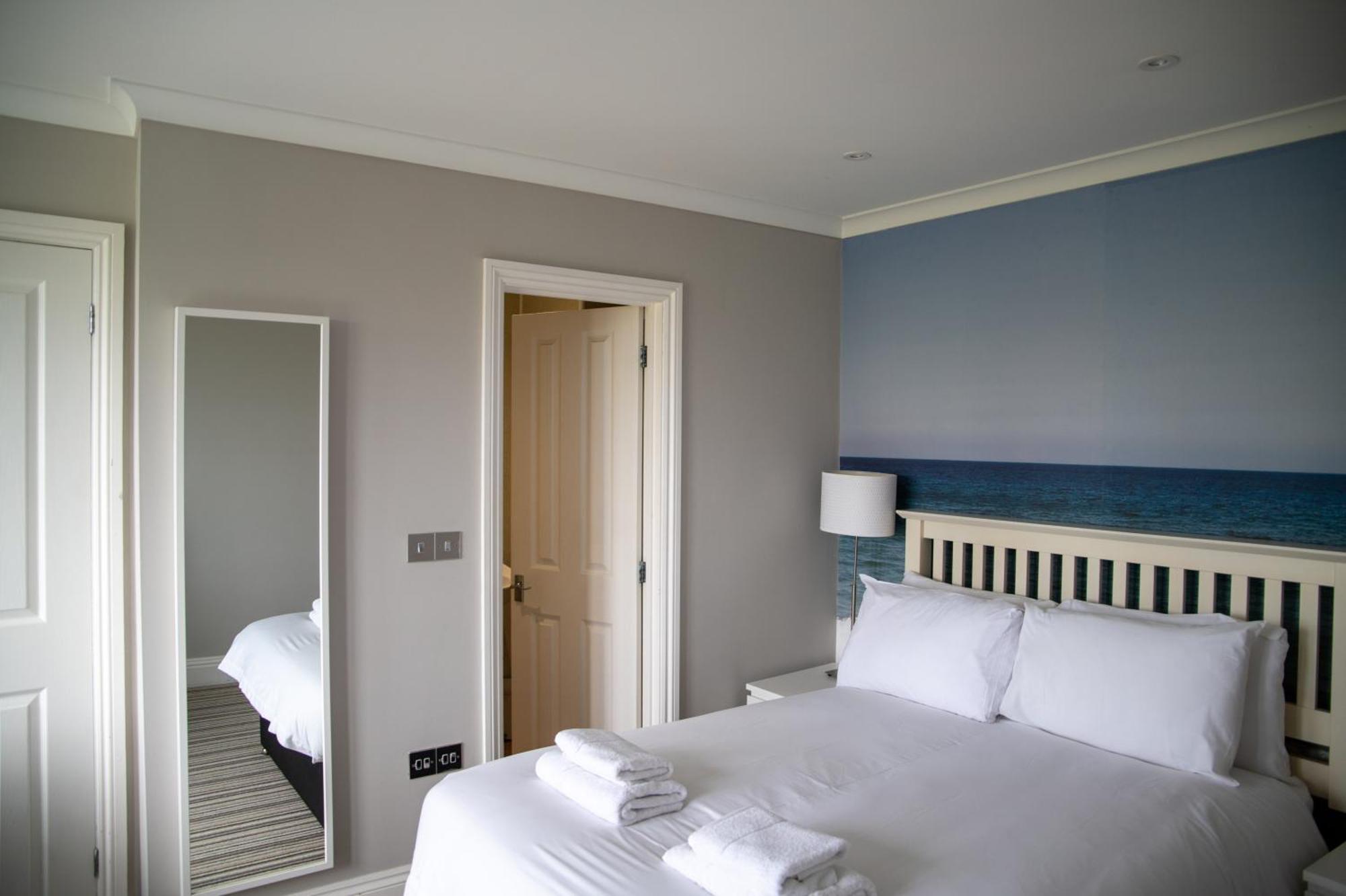 Oceanside Lifestyle Hotel New Quay Exterior foto